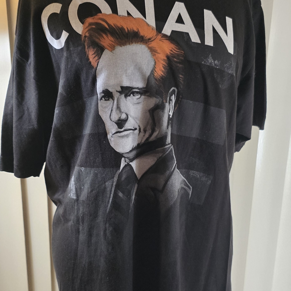 Conan Black Graphic Tee - Picture 4 of 7